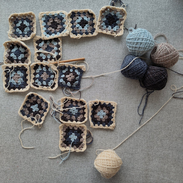 Kit de crochet (intermédiaire) - Tour de cou en granny squares