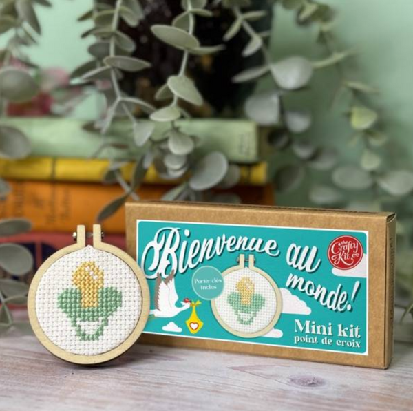 Mini kit point de croix Bienvenue au monde turquoise