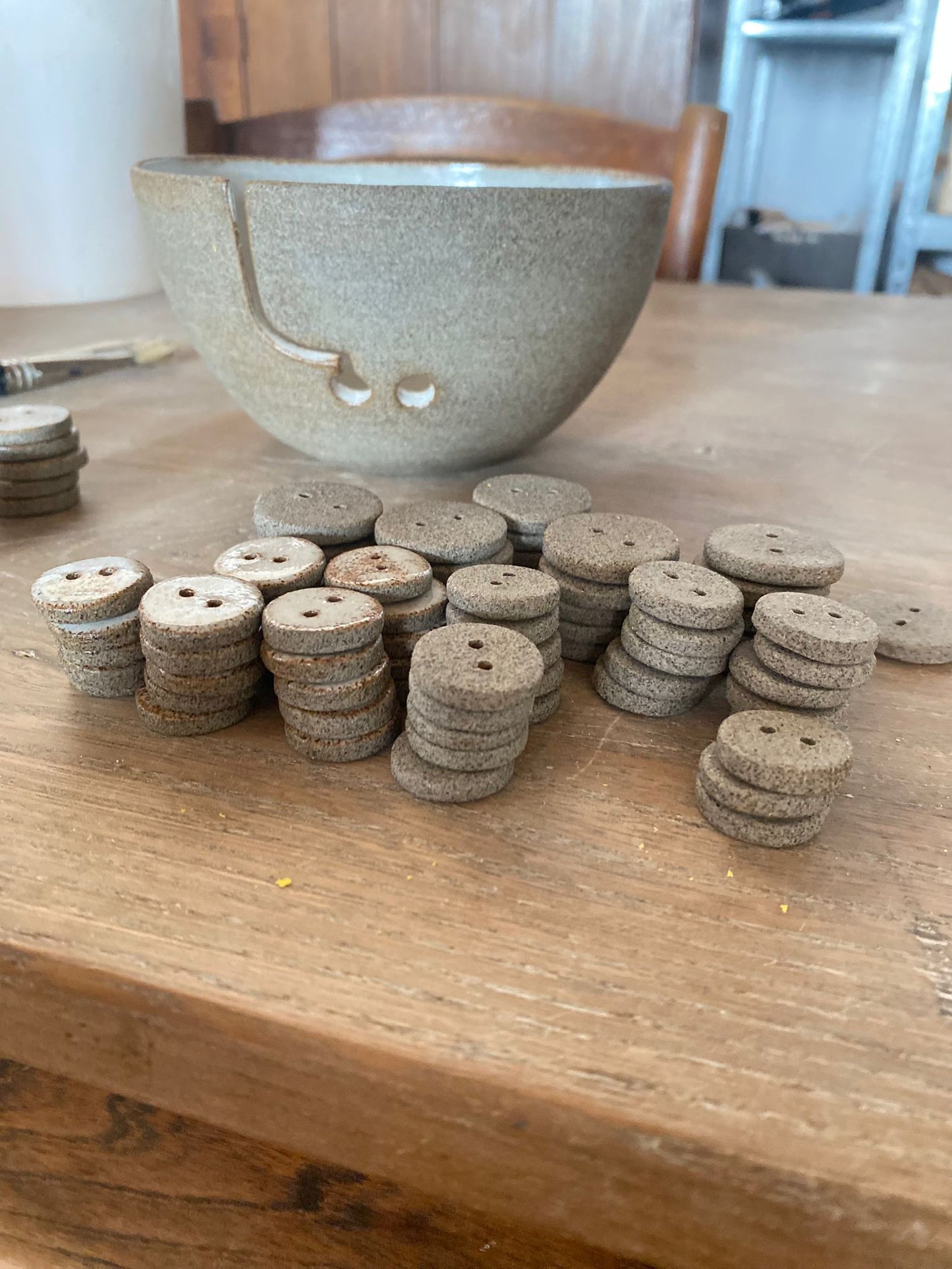 Bol à laine en céramique, terre grise émail blanc | Aline Michel Ceramics