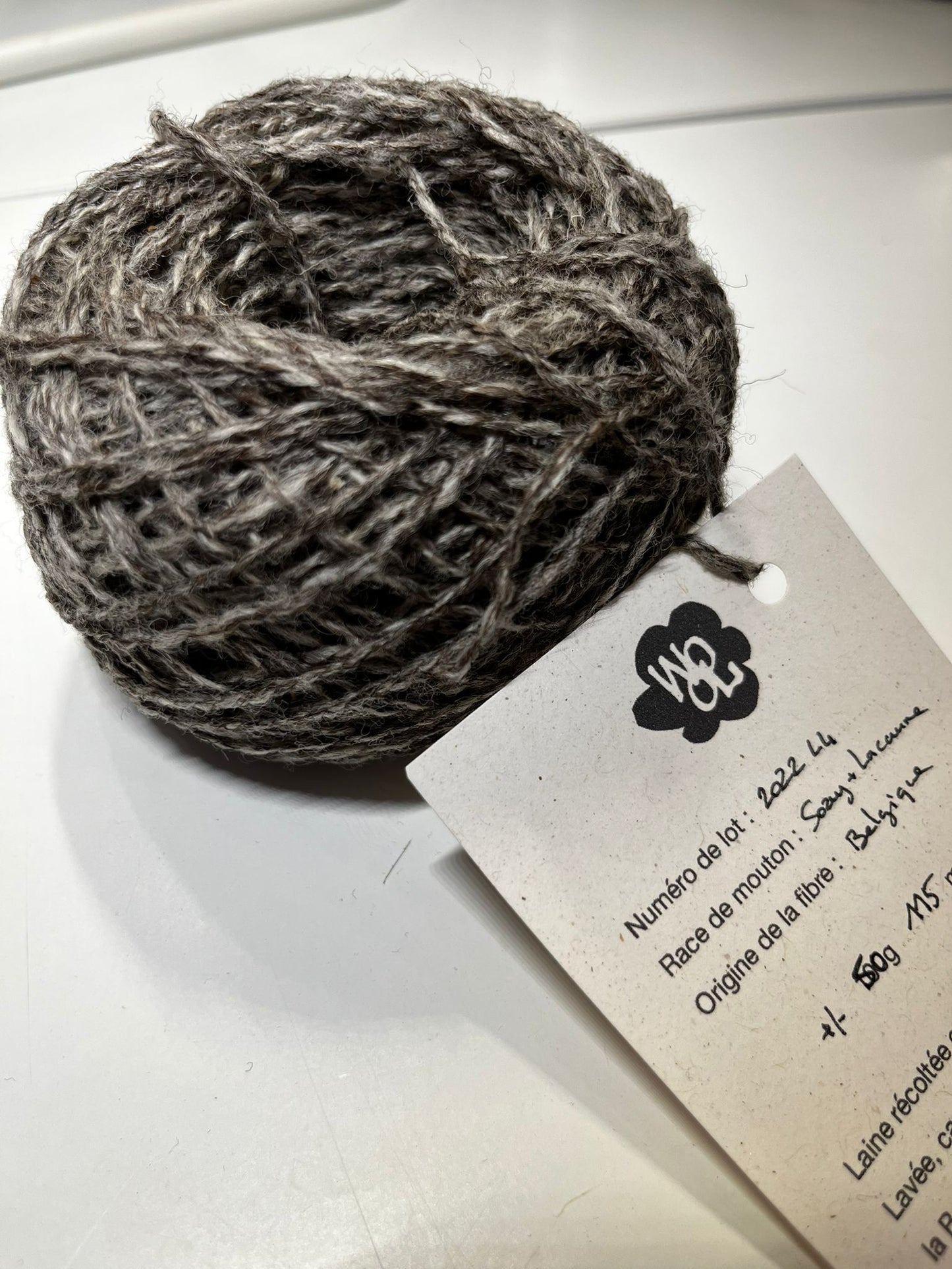 Pelote de laine 1030blackwool, laine locale belge et française, Atelier-53