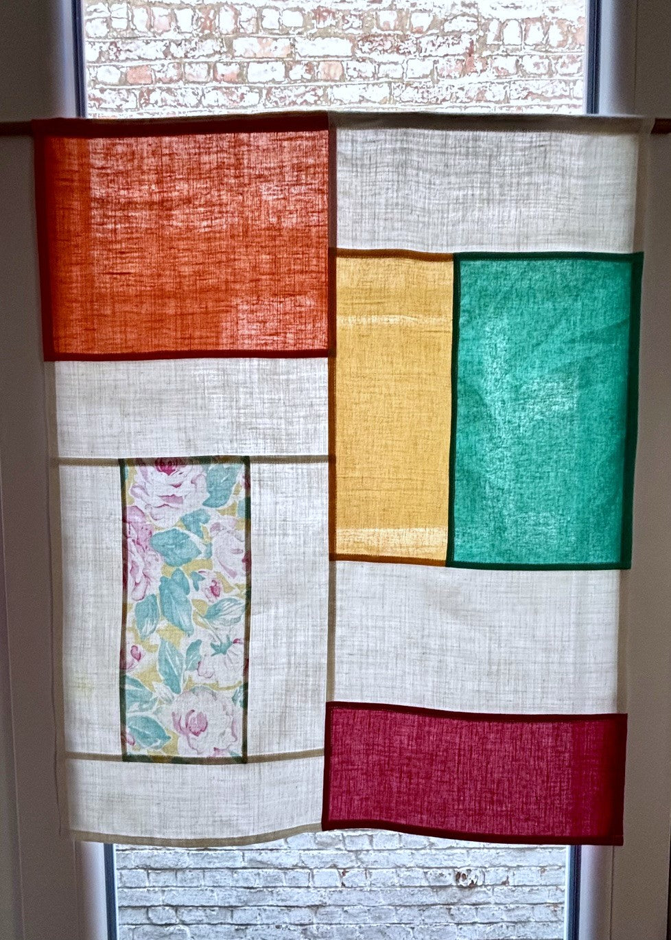 Panneau Pojagi (patchwork transparent) réalisé à l'Atelier-53