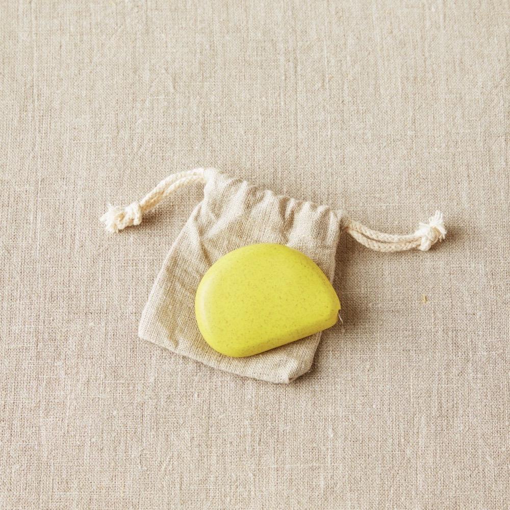 Mètre-ruban jaune | CocoKnits